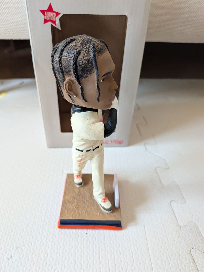 も*】様 トラビス スコット ボブルヘッド　来場者限定　スタジアム配布　アストロ