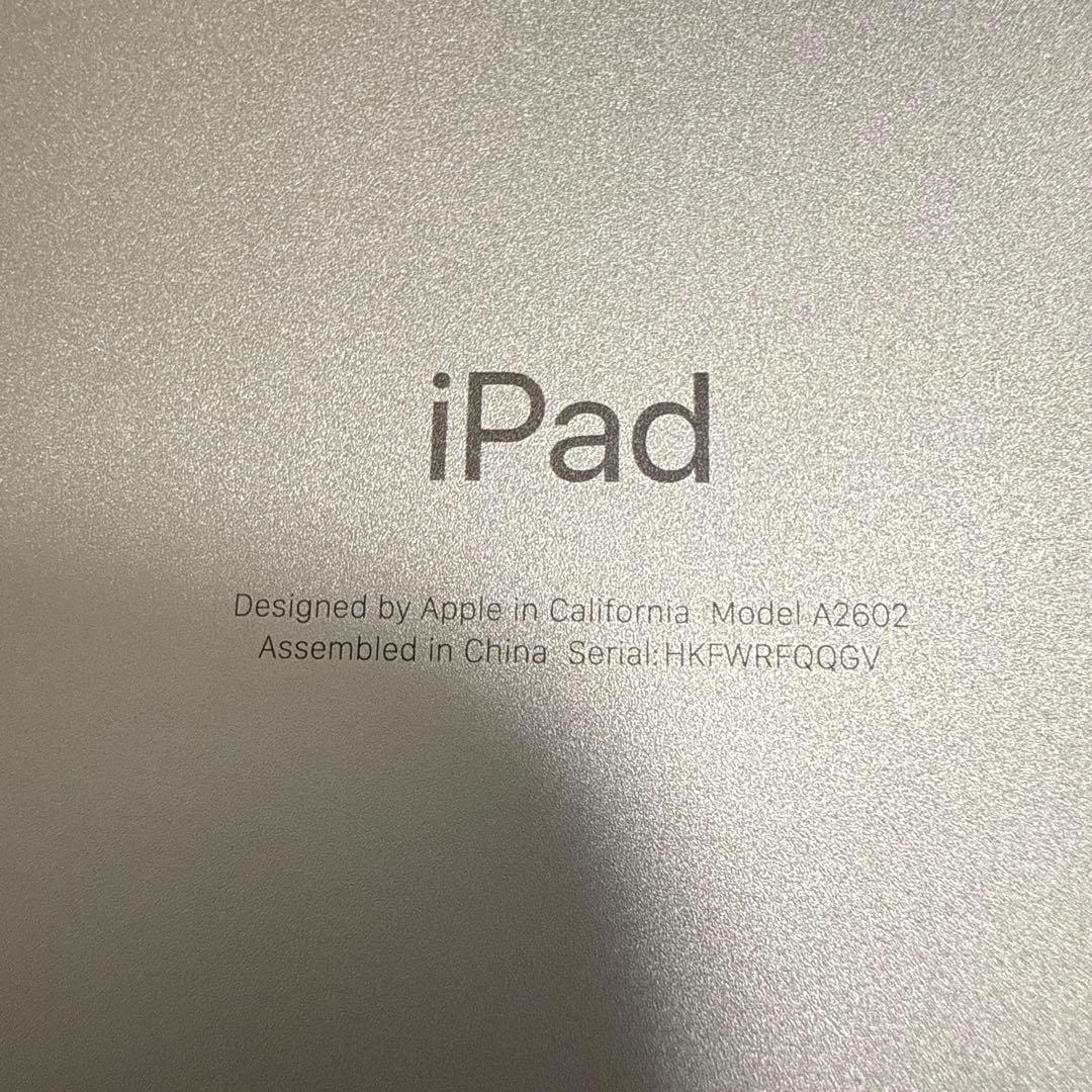 Apple iPad シルバー 本体第9世代