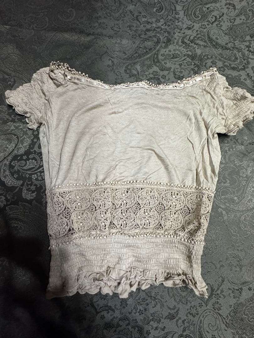 GUCCI ベージュ オフショルダー Tシャツ XS