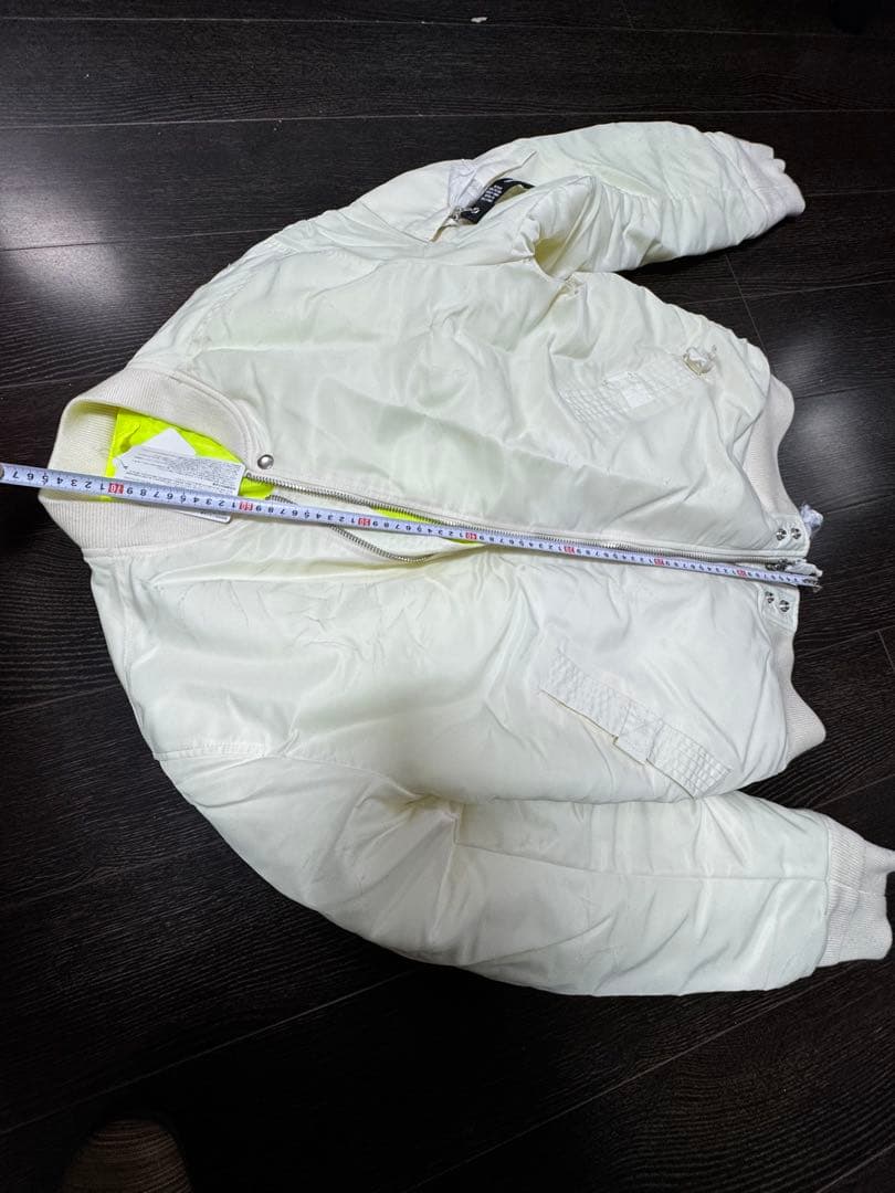 新品　定価4万　 DIESEL MA-1 フライトジャケット ホワイト