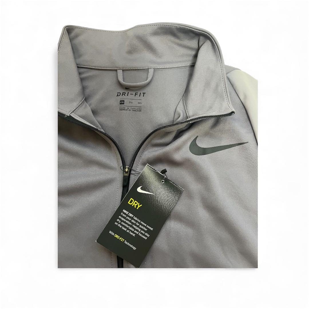 Nike DRI-FIT 未使用グレー ジャージ上下セット