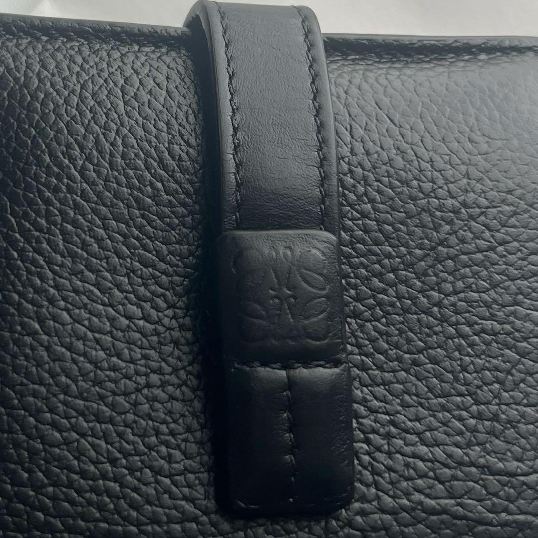 155 極上美品 LOEWE ロエベ 2つ折り財布
