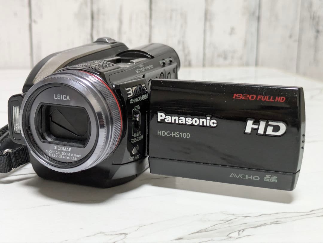 Panasonic　HDC-HS100　HDD内蔵 60GB