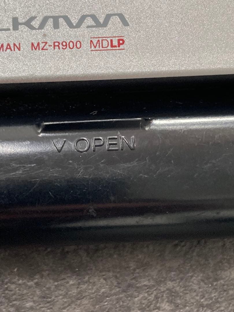 値下げ！SONY WALKMAN MZ-R900 ポータブルMDレコーダー