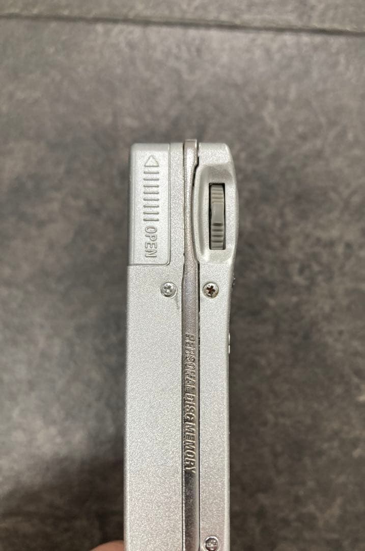 値下げ！SONY WALKMAN MZ-R900 ポータブルMDレコーダー