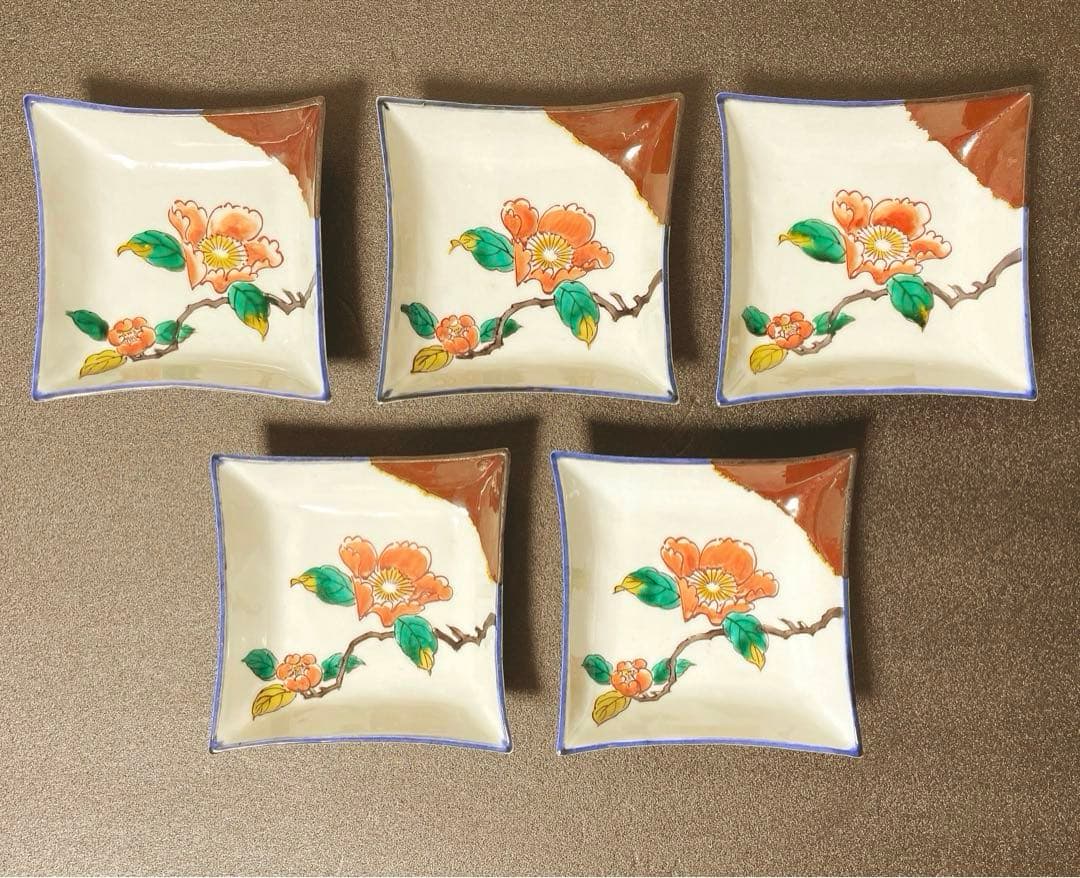 初代　滝口加全　　「椿絵」角皿　染付　共箱　九谷焼　【骨董】
