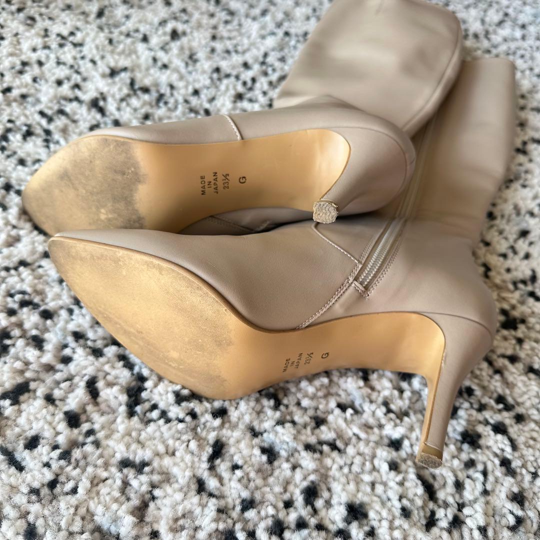 DIANAダイアナ ベージュ スリムフィット ロングブーツ