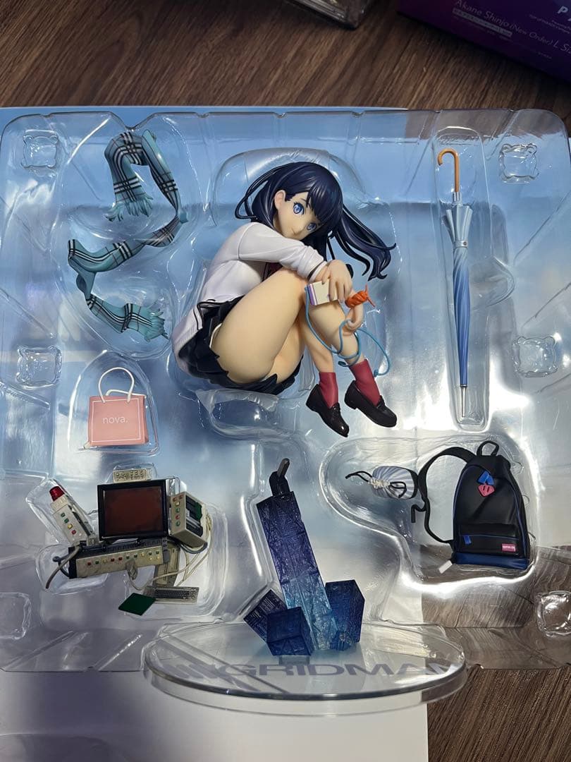 グッドスマイルカンパニー　宝多六花　1/7スケールフィギュア