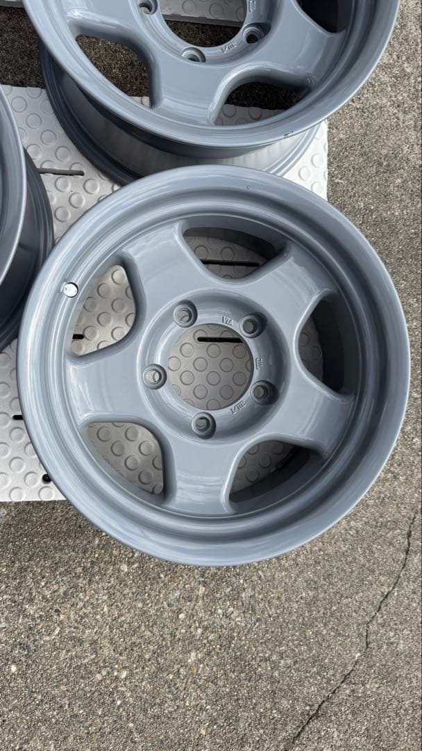 ブラッドレーV ホイール5本 ランクル70再再販記念モデル リングホイールグレイ