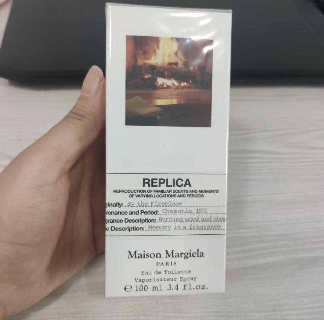 メゾン マルジェラ レプリカバイ・ザ・ファイヤープレイスオードトワレ 100ml