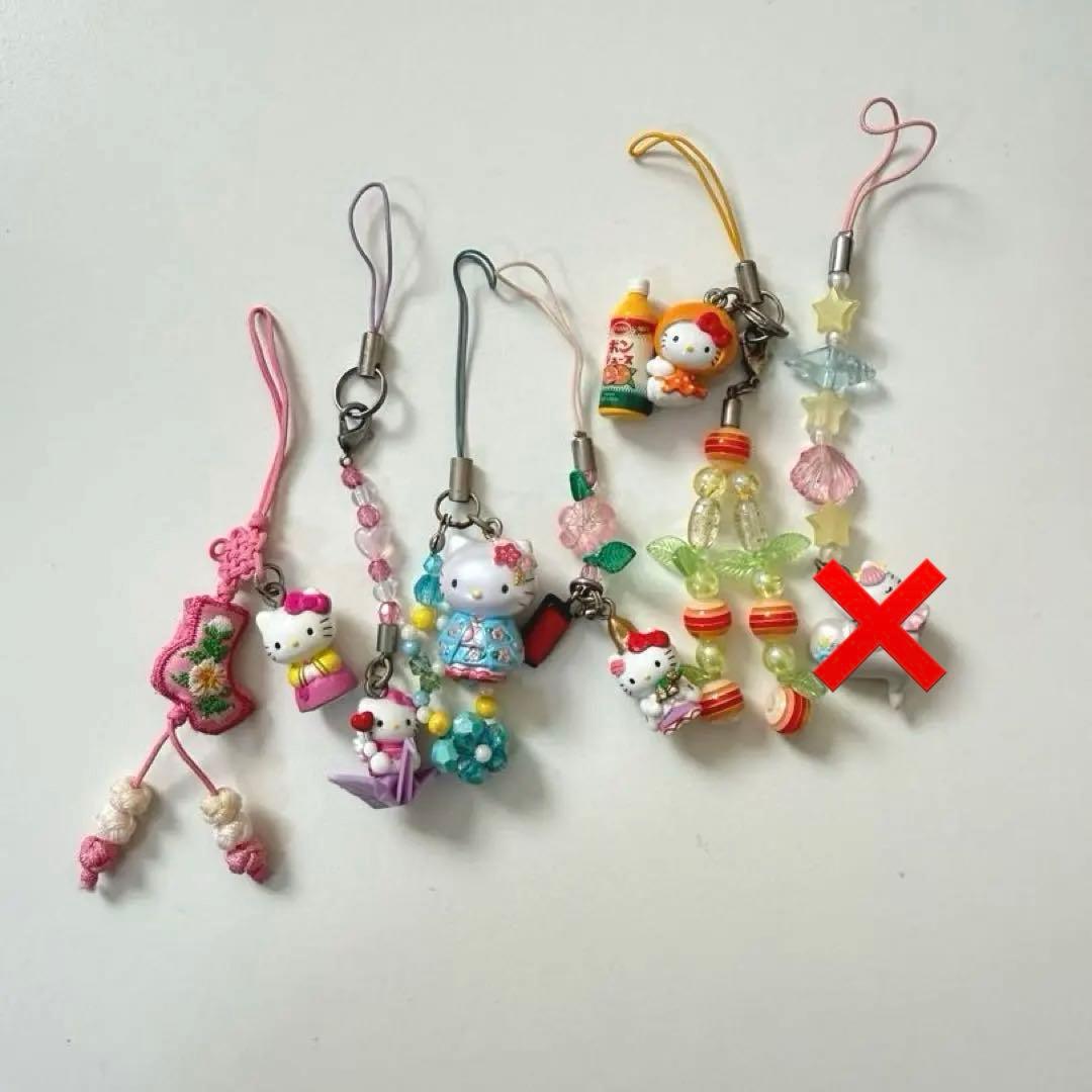 HELLO KITTY Key chain ご当地キティ キーホルダー ⭐️66個