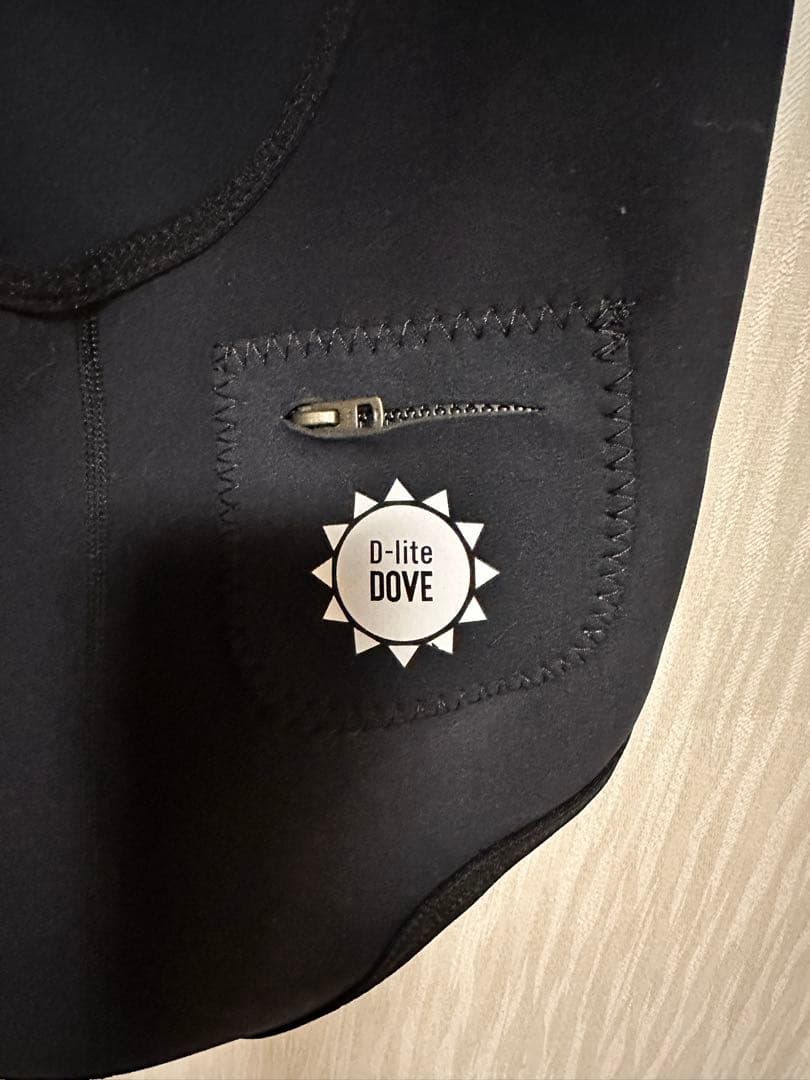DOVE D-lite ウエットスーツ ブラック 1mm 女性用　Mサイズ