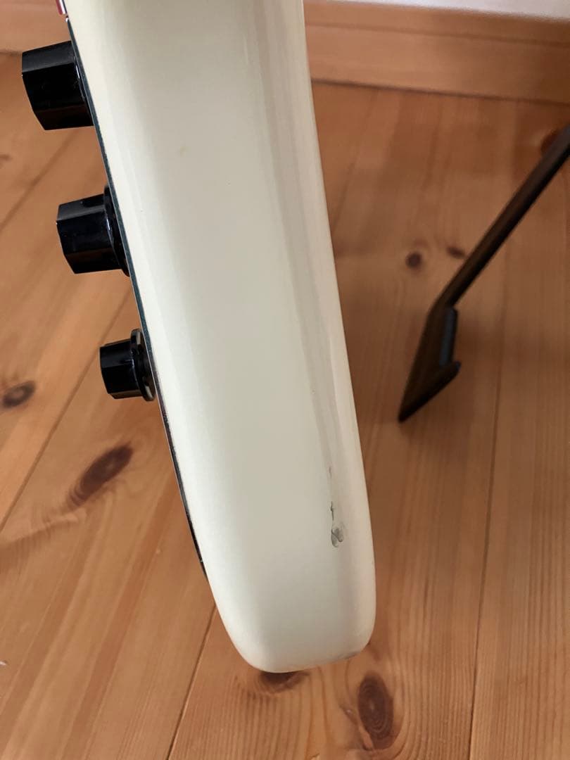 Fender Jazz Bass ホワイト 4弦