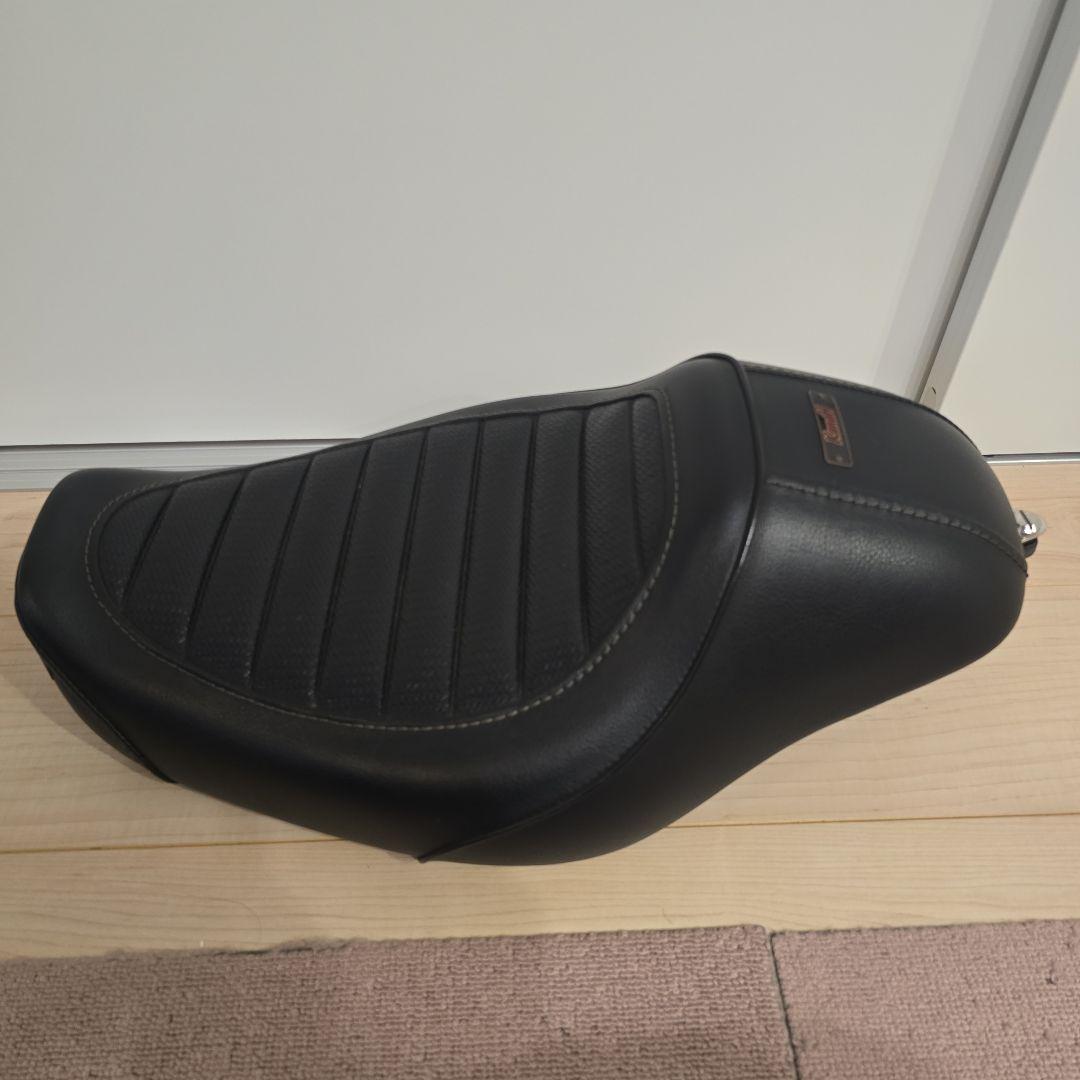 ハーレーダビッドソン スポーツスター用 KandH カスタムシート