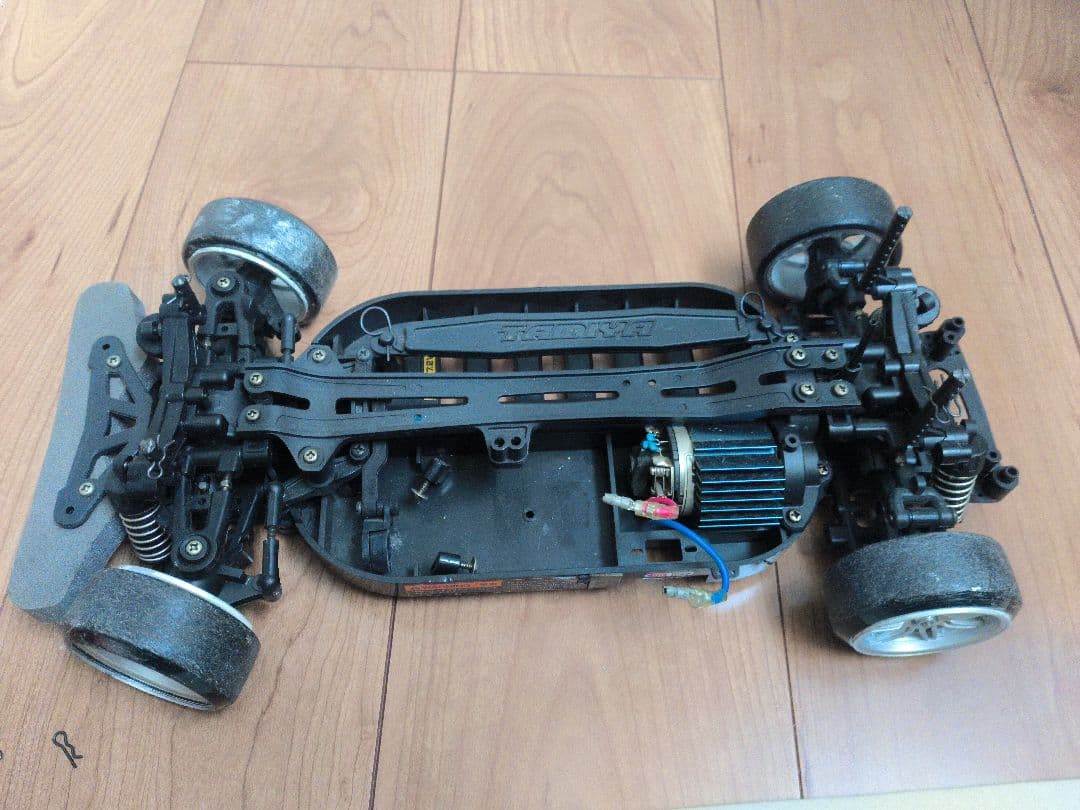 マツダ RX-7 FD3S タミヤ1/10　TT-02シャーシ？　ジャンク