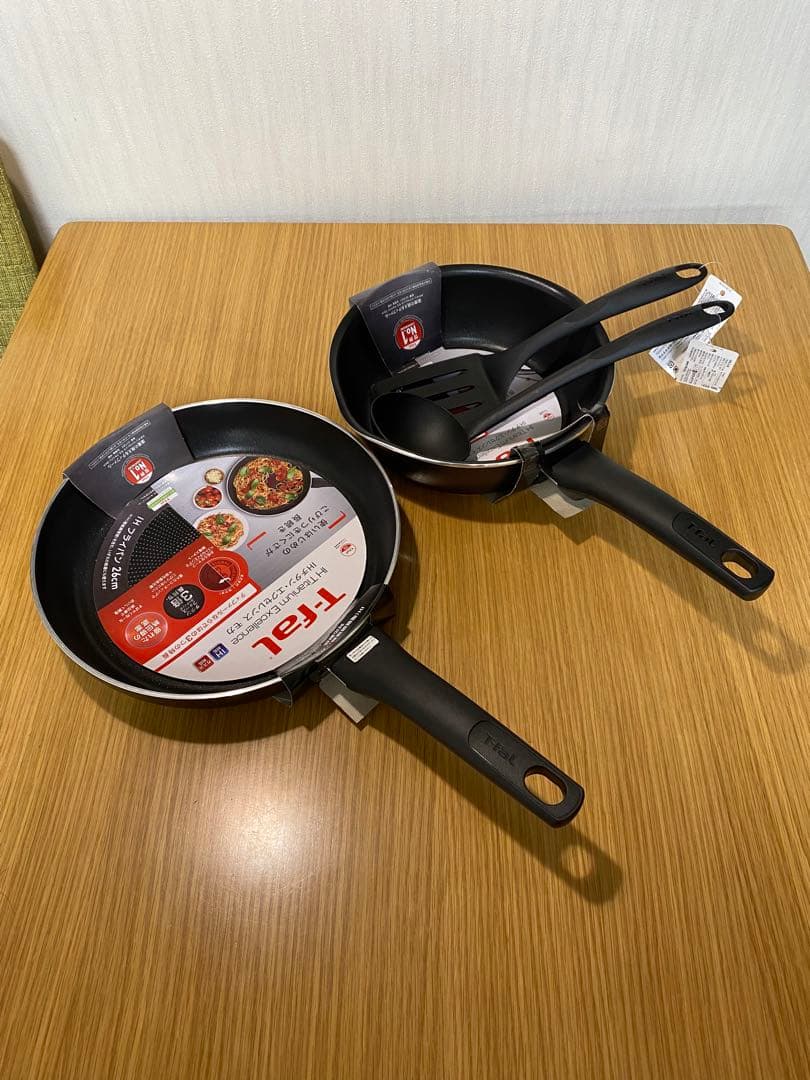 a*i様 T-fal IHチタン　エクセレンス　フライパン　マルチパン　ターナー