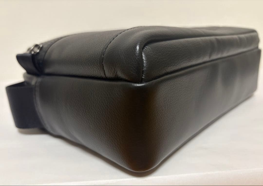 PORTER GUARDショルダーバッグ 高級感 美品 使用3回 入手困難モデル