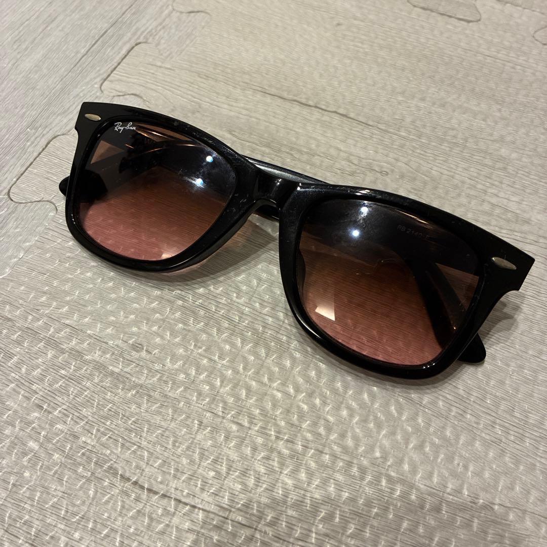 Ray-Ban Wayfarer サングラス ブラック 刻印入り