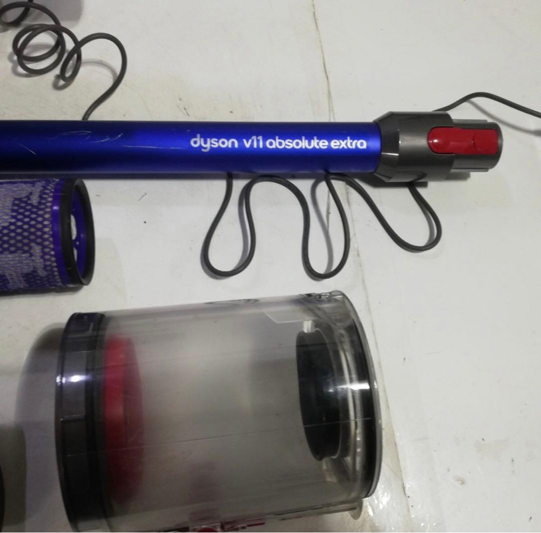 Dyson V11 AbsoluteExtra 通電確認中古品SV15充電器付き