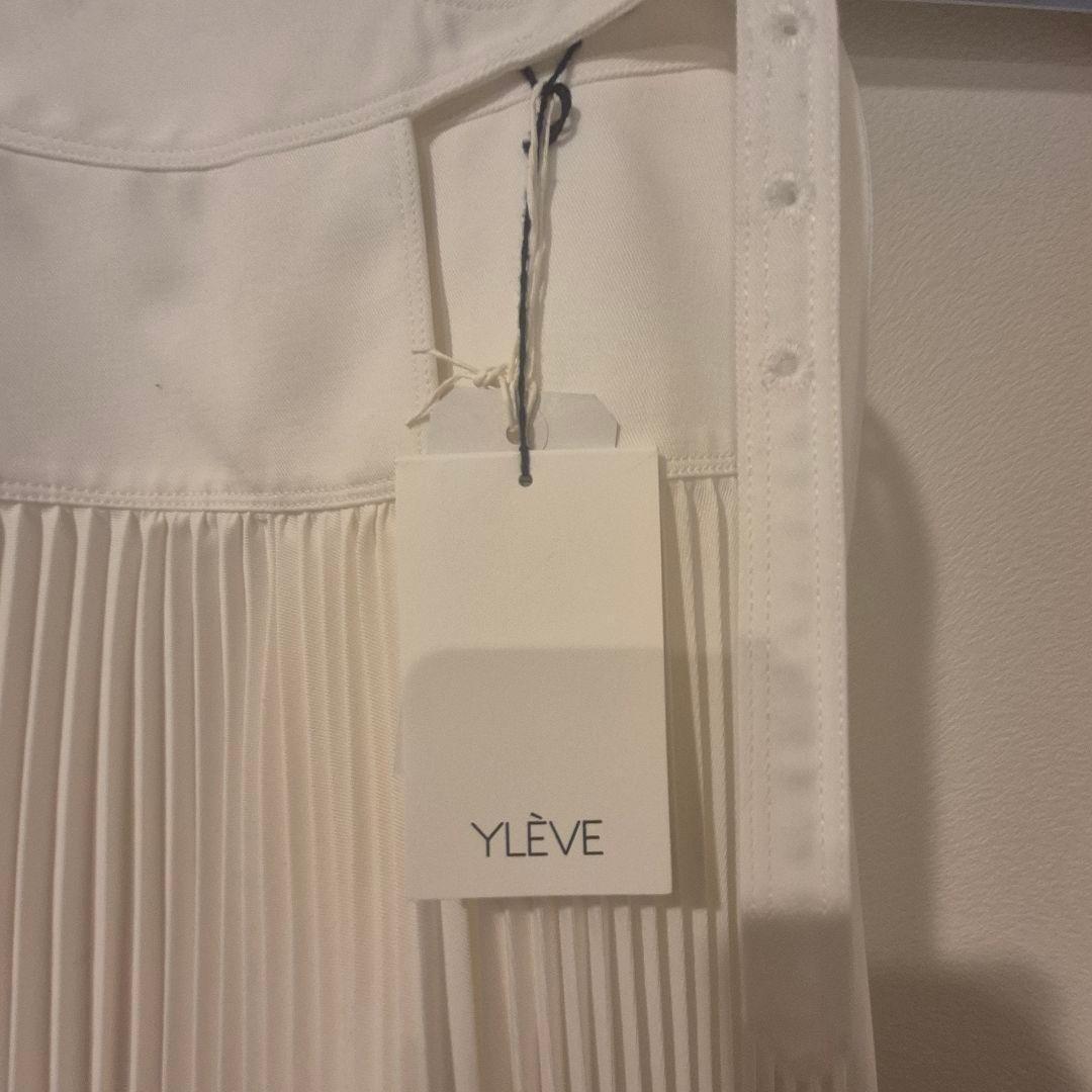 【新品タグ付】YLEVE プリーツスカート白