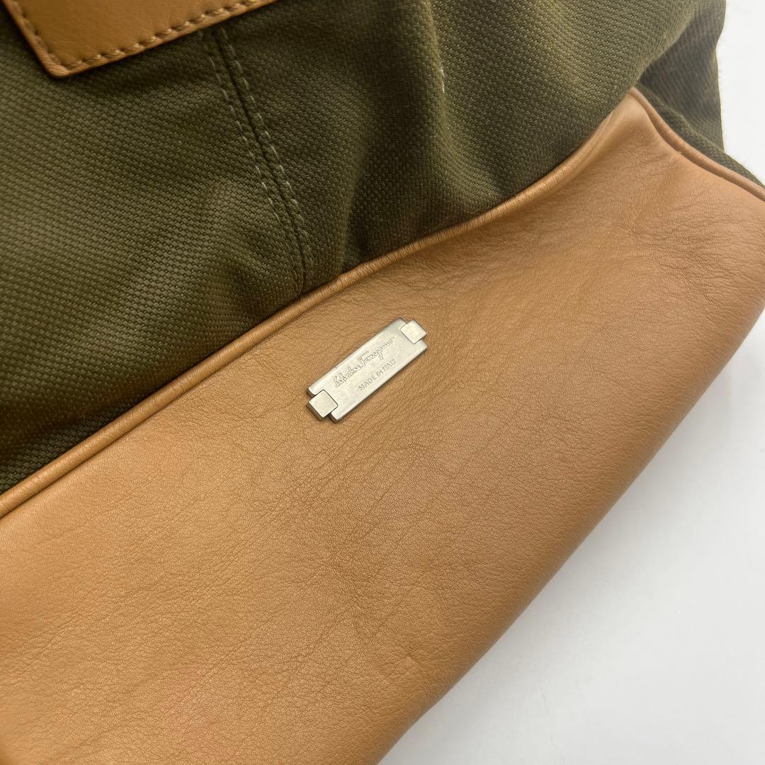 サルヴァトーレフェラガモ　Salvatore Ferragamo ボストンバッグ