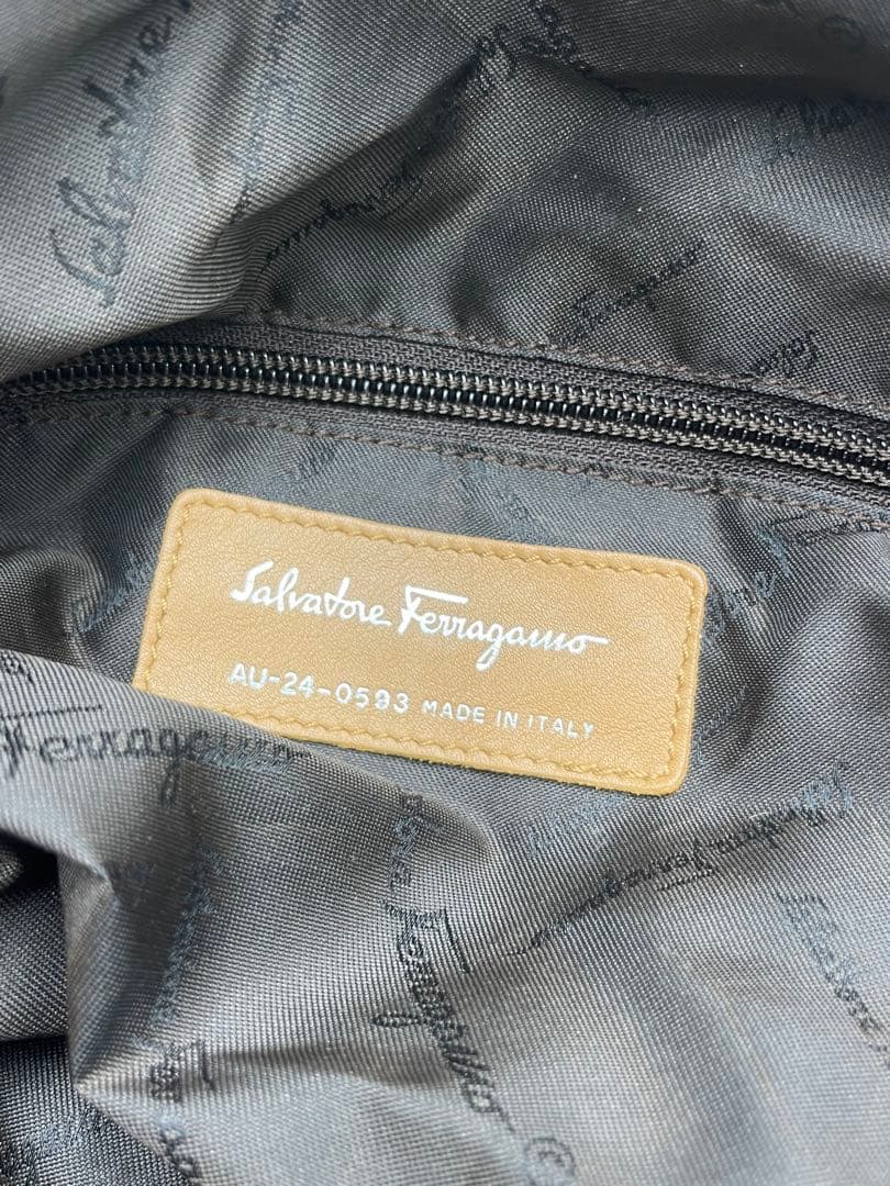 サルヴァトーレフェラガモ　Salvatore Ferragamo ボストンバッグ