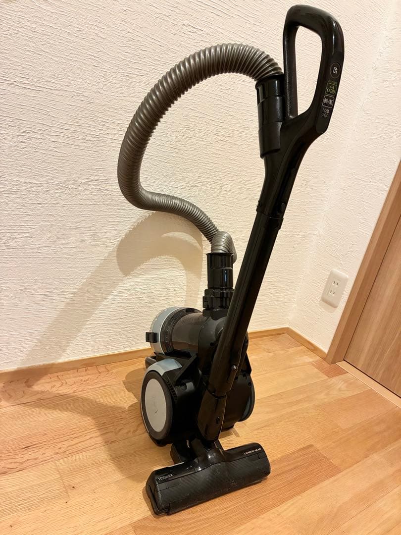 TOSHIBA 東芝　トルネオ　サイクロン式掃除機　VC-S520