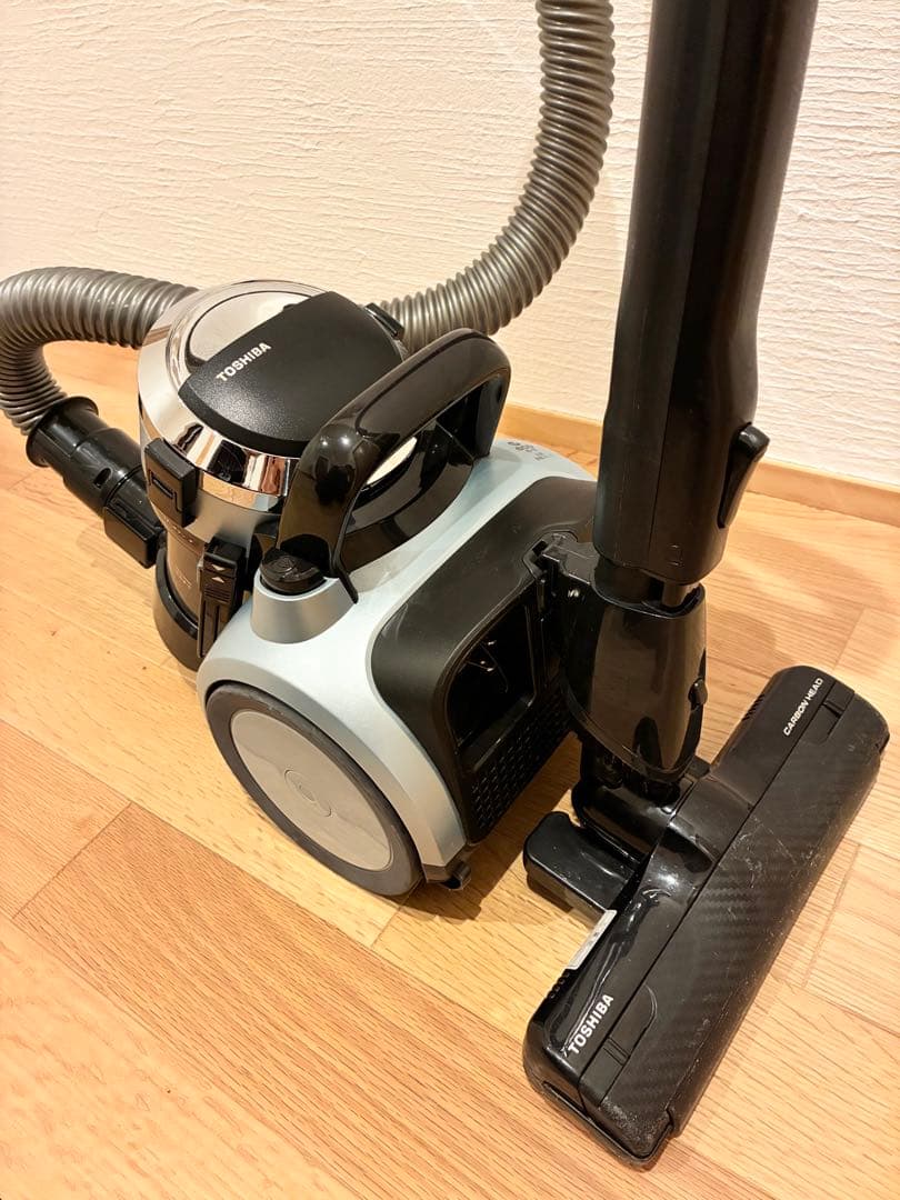 TOSHIBA 東芝　トルネオ　サイクロン式掃除機　VC-S520