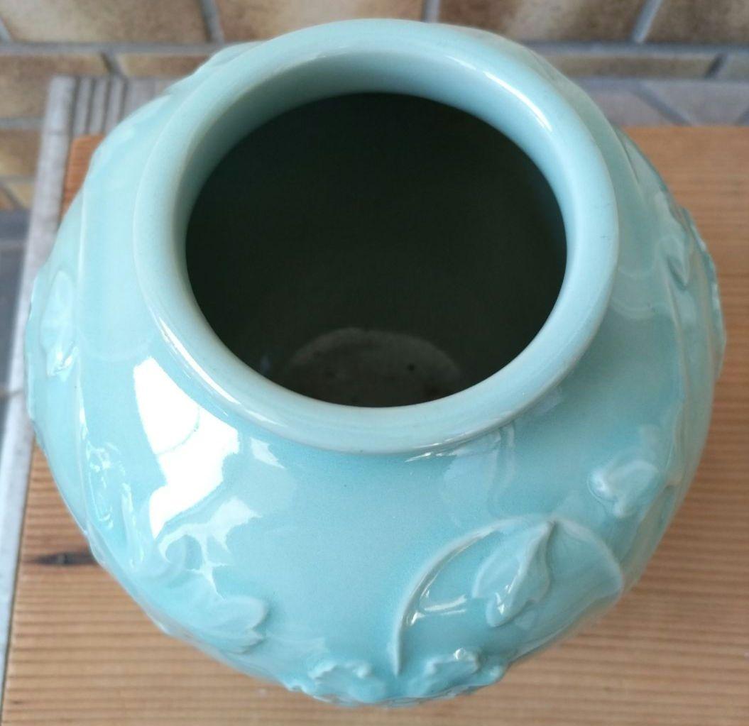浮牡丹青磁の花入 花瓶 古玩 花唐草