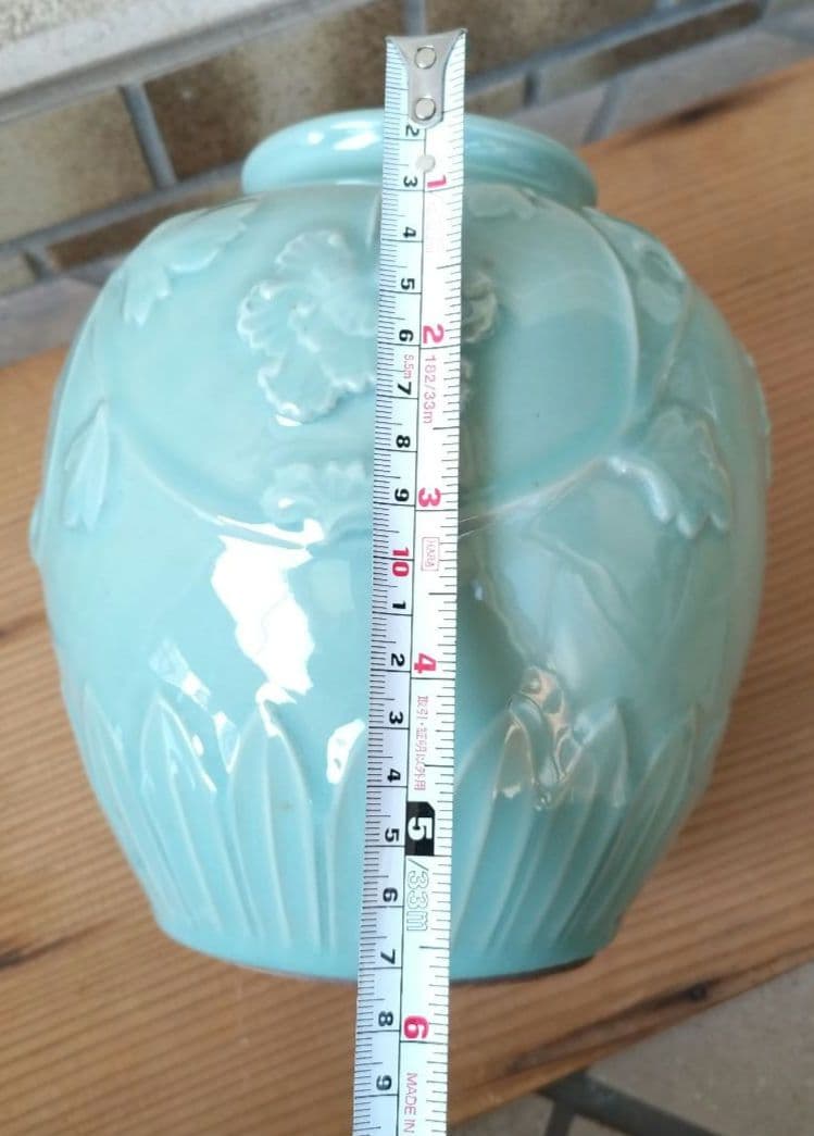 浮牡丹青磁の花入 花瓶 古玩 花唐草