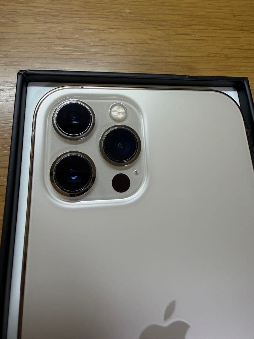 Apple iPhone 12 pro max 256GB ゴールド 中古美品