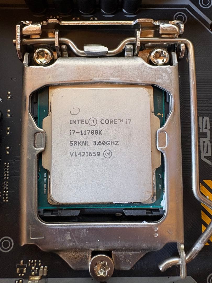 ASUS TUF GAMING Z590‑PLUSとI7-11700kのセット