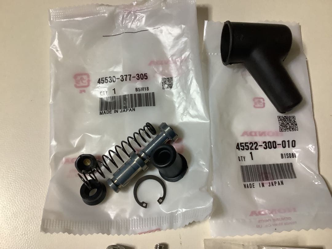 旧CB400F マスターシリンダー　O/H純正新品パーツ付き　R.S