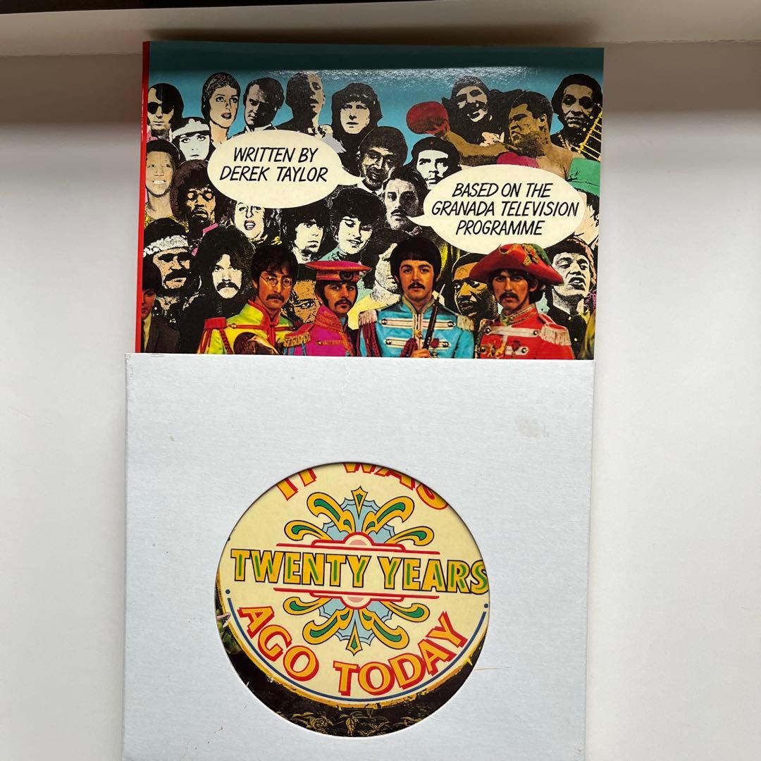 THE BEATLES 特別編集限定BOX 30cm×30cm (UK版)