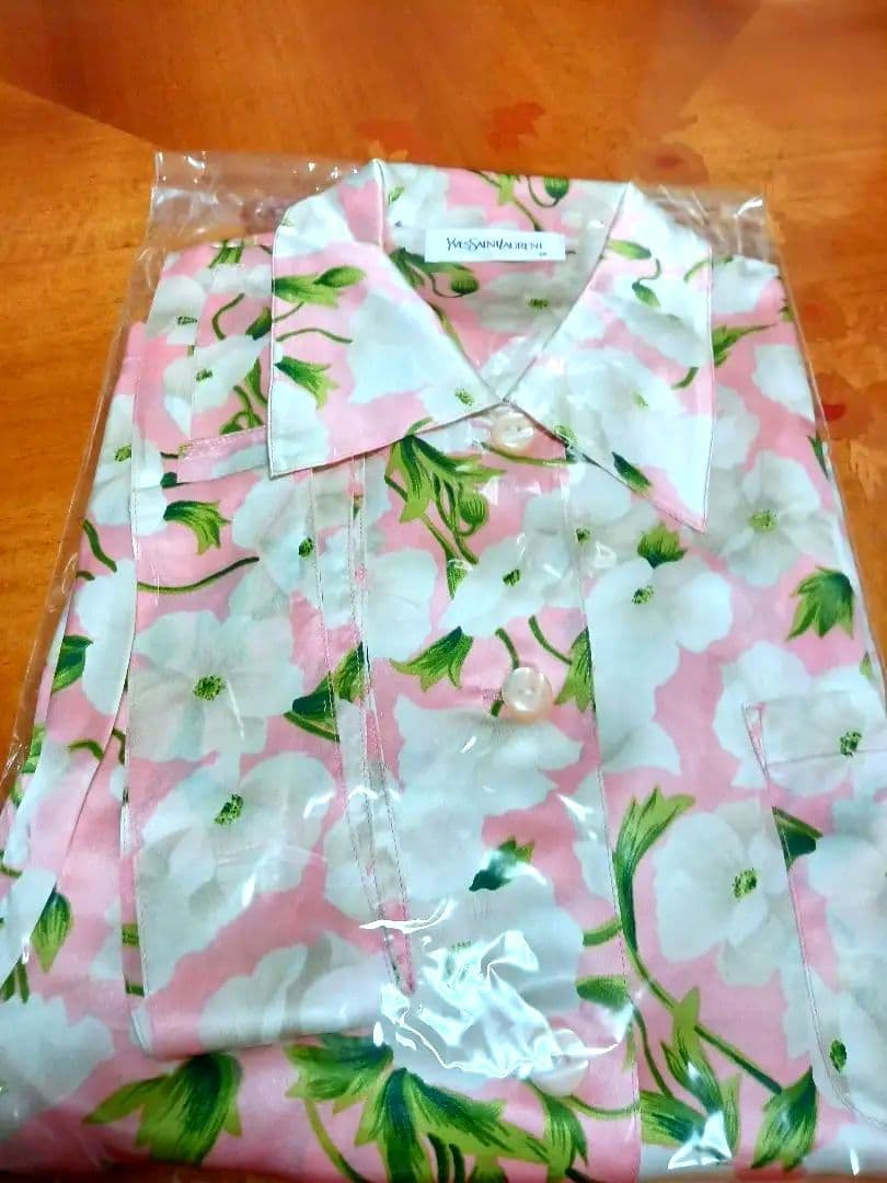 ◎未使用タグなし イヴサンローラン シルク ワンピース✨絹✨SILK