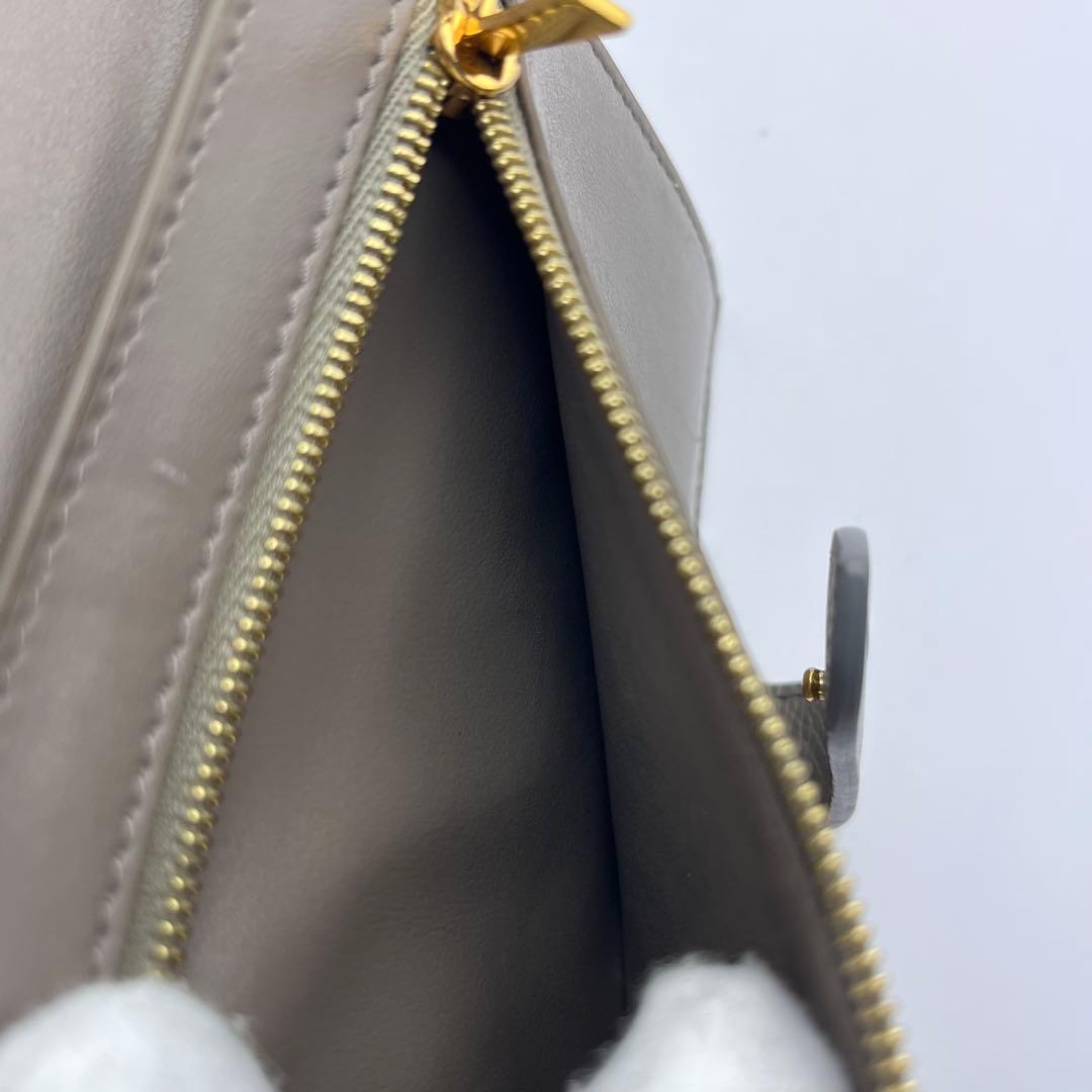 CELINE セリーヌ ストラップ ミディアム ウォレット グレージュ