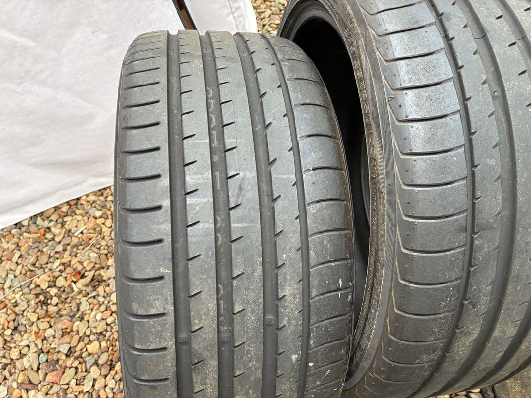ヨコハマ　アドバンスポーツ　V105 245/35R20 8部山