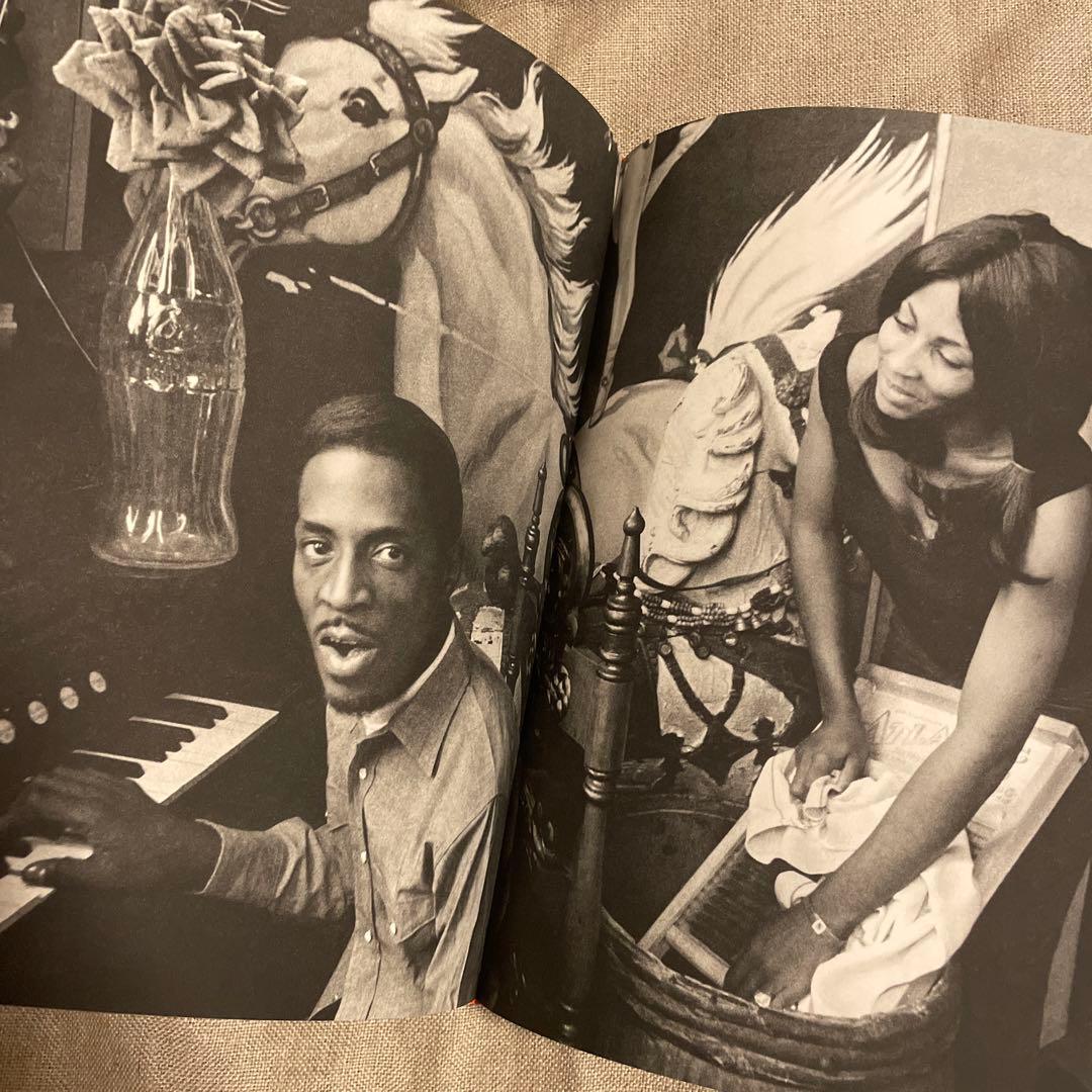 デニス・ホッパー　サイン本　写真集　OUT OF THE SIXTIES