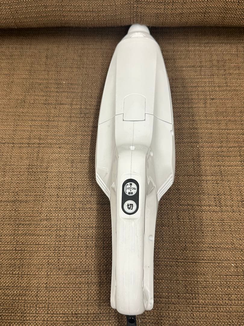 ③ makita マキタCL107FD 掃除機　ハンディクリーナー