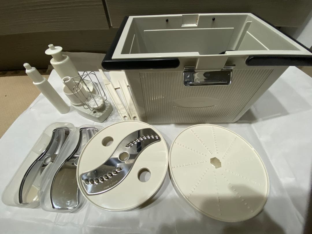 アムウェイフードプロセッサー コンパクト 付属品付き
