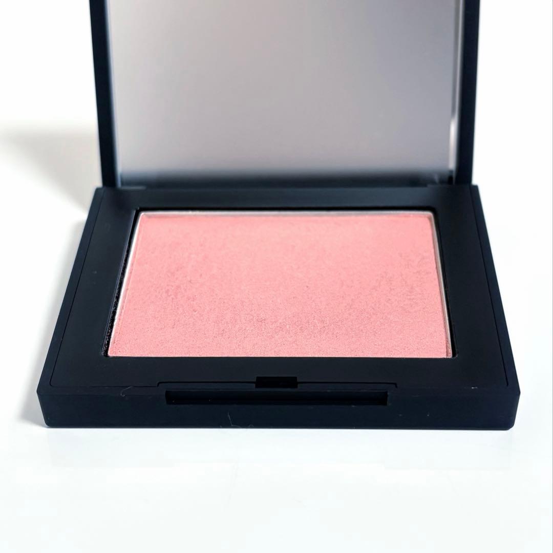 NARS ブラッシュ N 906 LOVES ME NOT