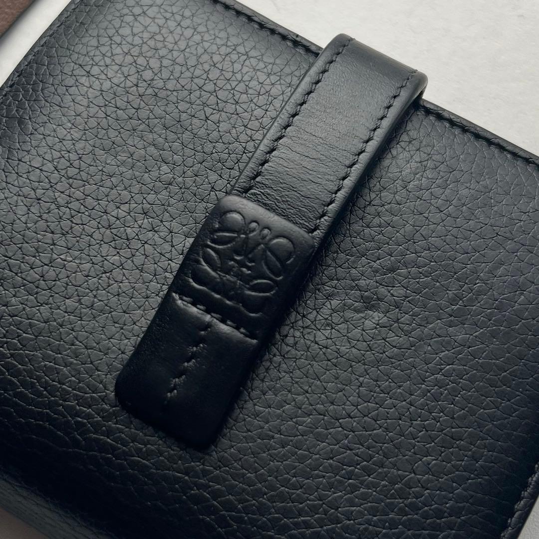 188 美品 LOEWE ロエベ 2つ折り財布