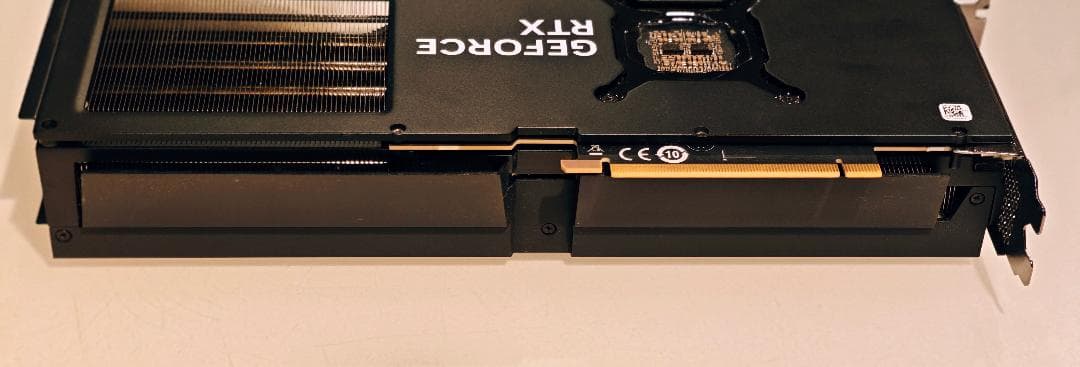 OEM RTX4080 16GB Alienware aurora R16搭載分