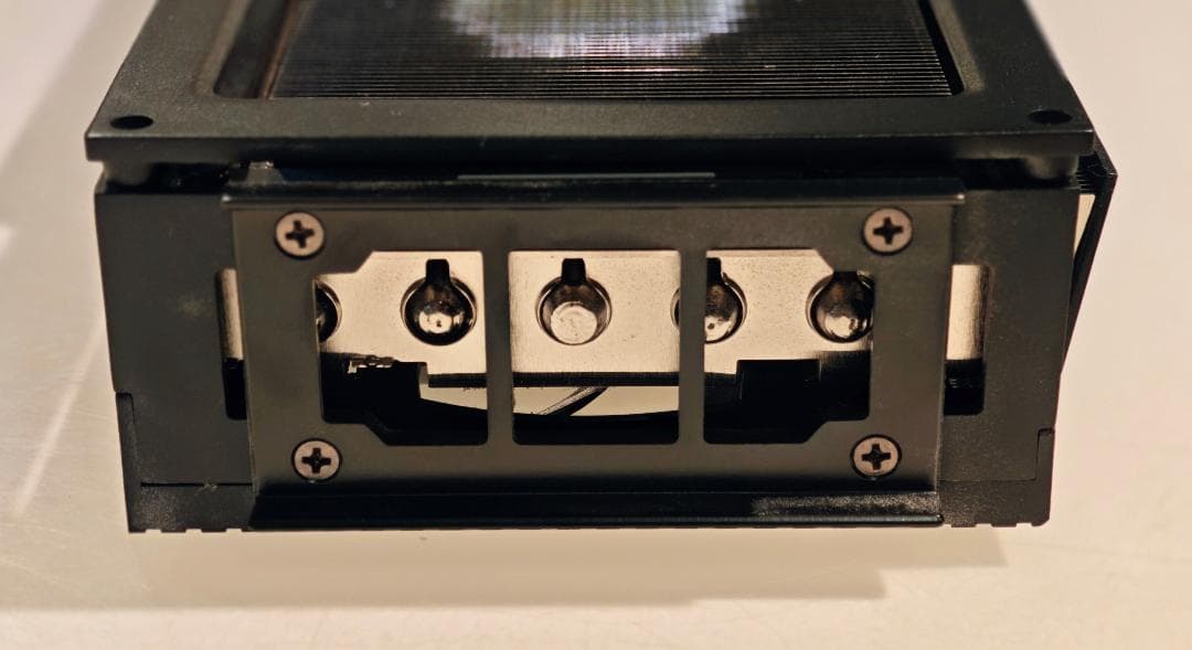 OEM RTX4080 16GB Alienware aurora R16搭載分