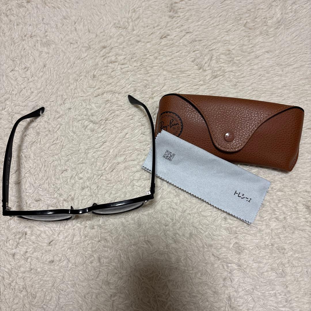 Ray-Ban ボストン型サングラス グラデーションレンズ