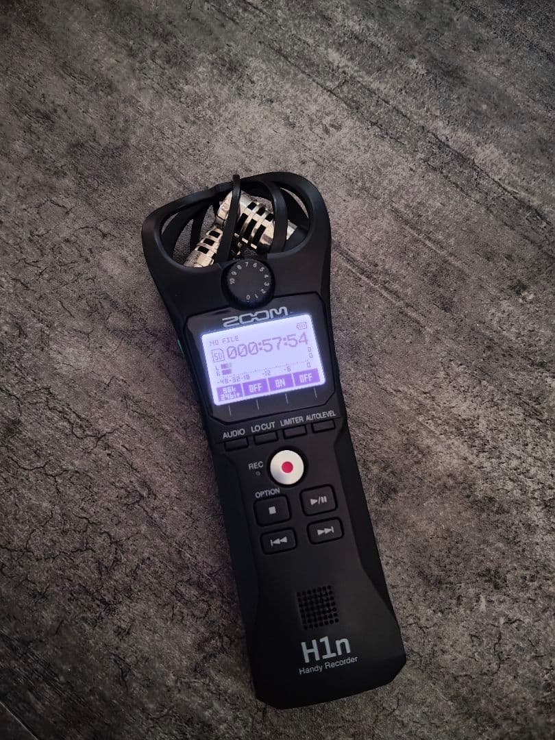 【良品】ZOOM ハンディレコーダー H1n 90°XY方式のステレオマイク搭載