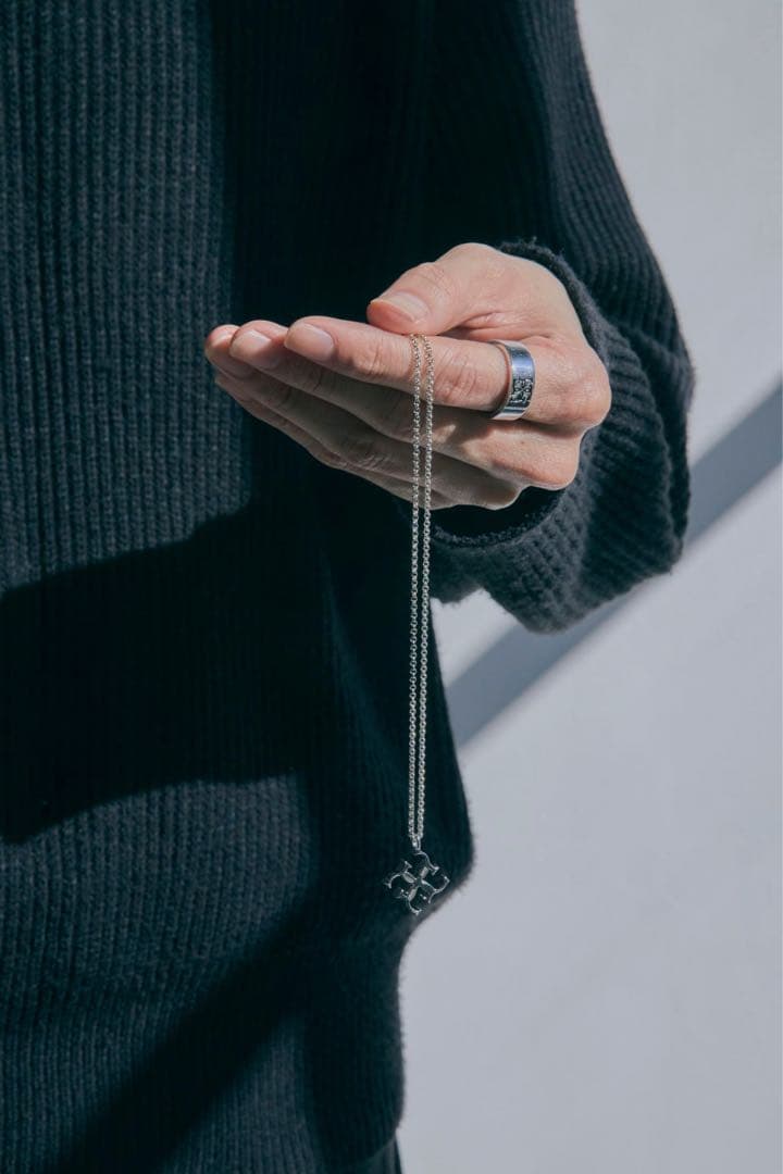アクセサリー GRAiL Cross logo necklace - white silver