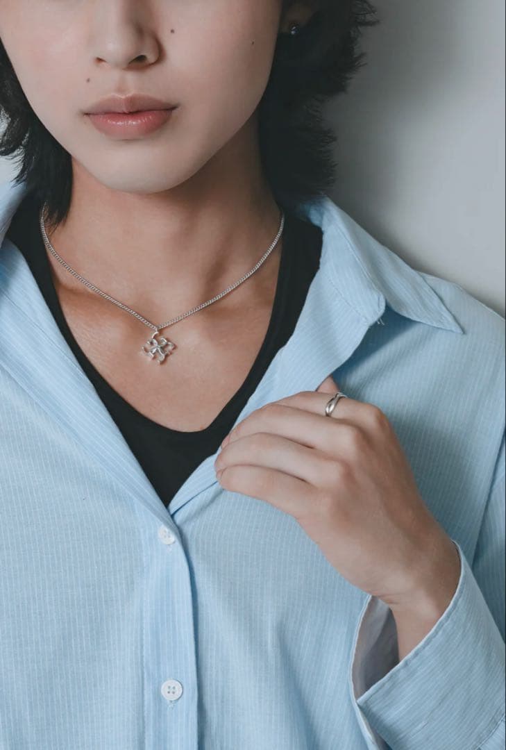 アクセサリー GRAiL Cross logo necklace - white silver