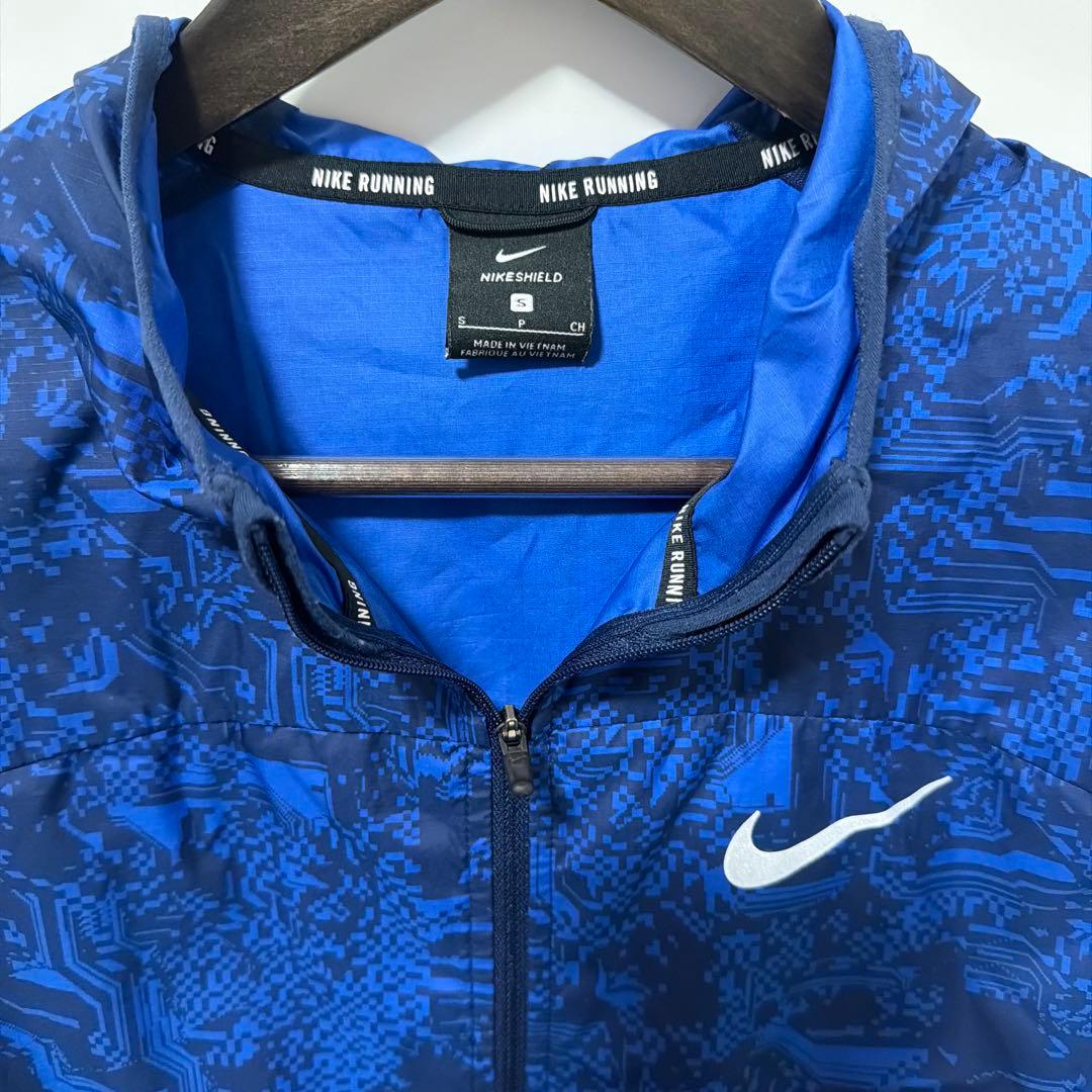 NIKERUNNING　ナイキランニング　トレーニングウェア　ランニングウェア