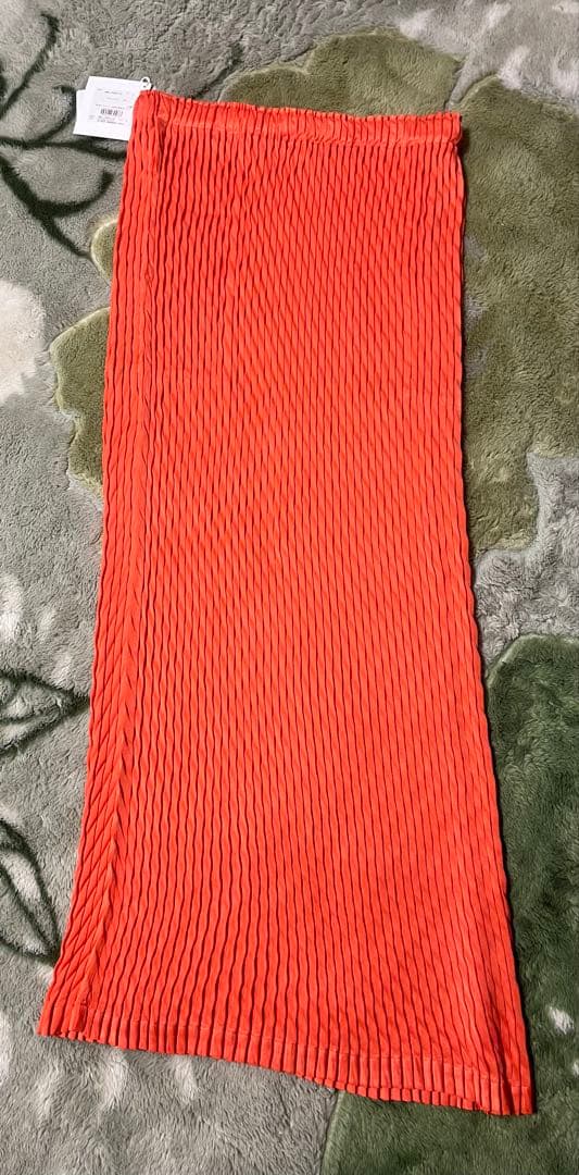 ISSEY MIYAKE DIFFUSED PLEATSスカート　オレンジ
